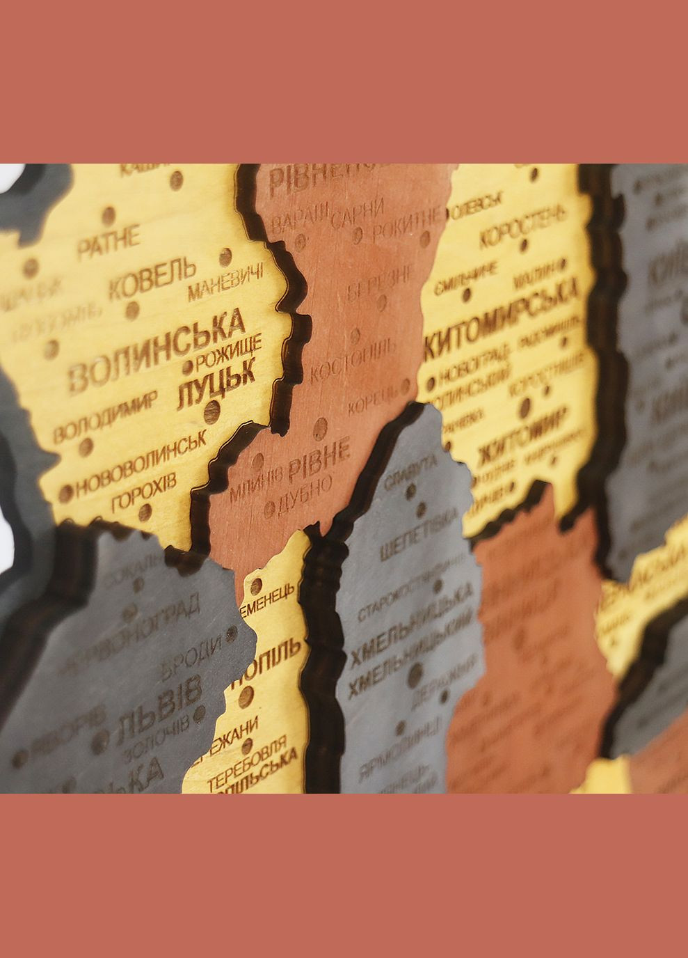 Мапа України настінна мала 3D об'ємна в коробці ручна робота 55*38.5 см (11) Гранд Презент (279382082)