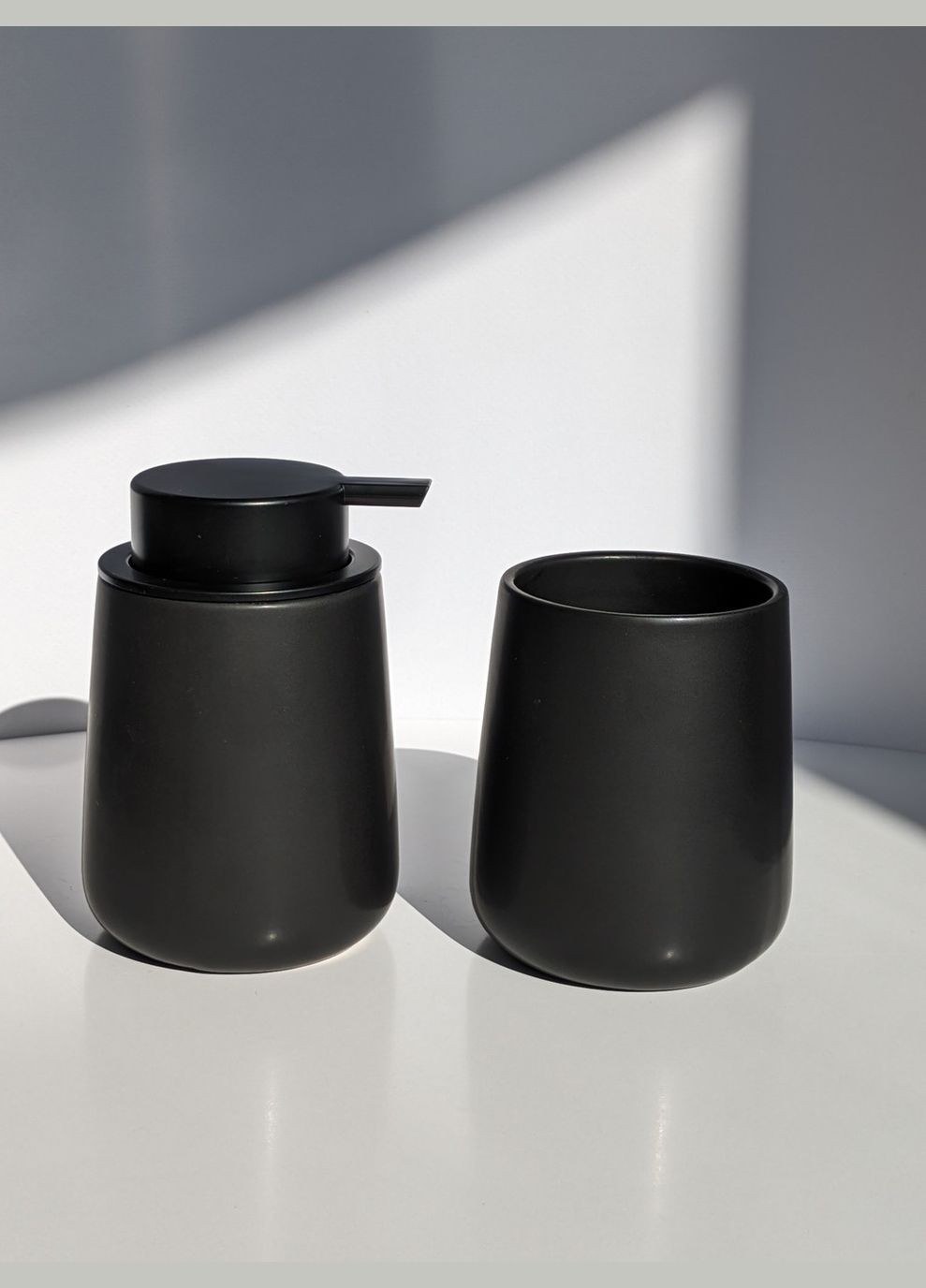 Набор для ванной комнаты керамический матовый 3 предмета No Brand (340463195)