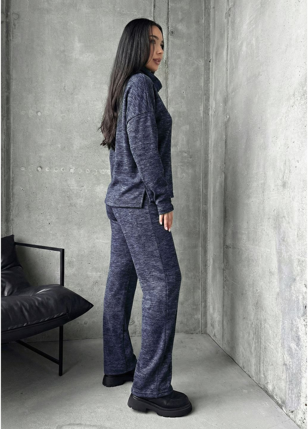 Жіночий костюм з м'яким начосом і благородним блиском INNOE Костюм (369407827)