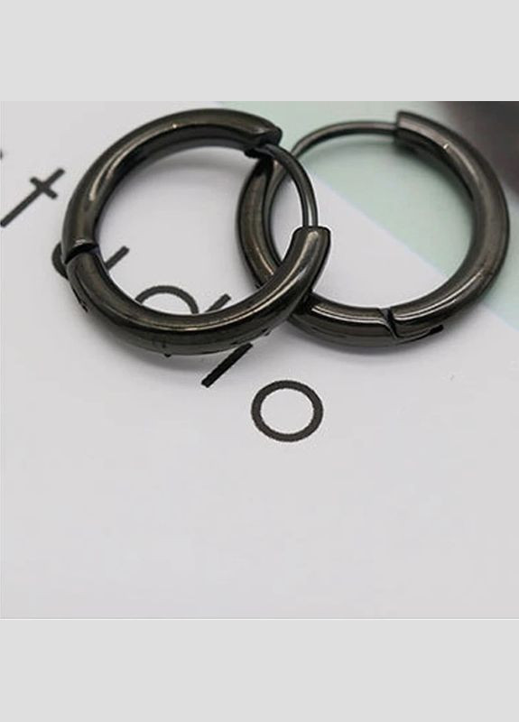 Жіночі сережки кільця чорні маленькі Fashion (322859507)