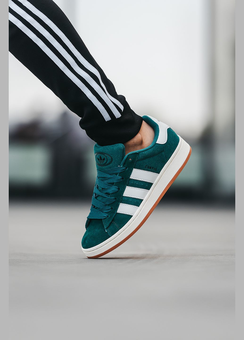 Серо-зеленые демисезонные кроссовки мужские adidas Campus 00s