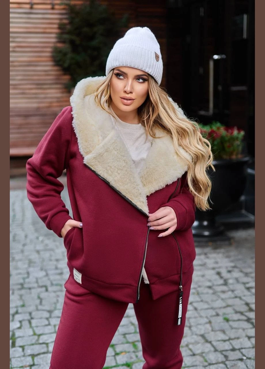 Жіночий теплий костюм на флісі чорного кольору New Trend (304648810)