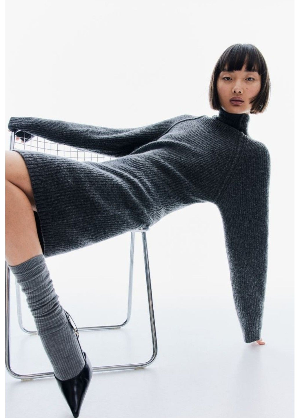 Темно-сіра повсякденний жіноча сукня в рубчик з високим коміром н&м (57963) xs темно-сіра H&M