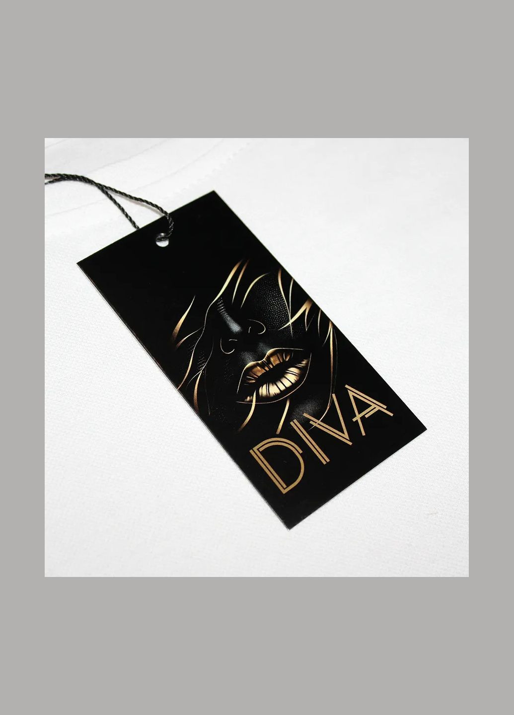 Бирка картонна "Diva" золота (6615) No Brand (335811183)