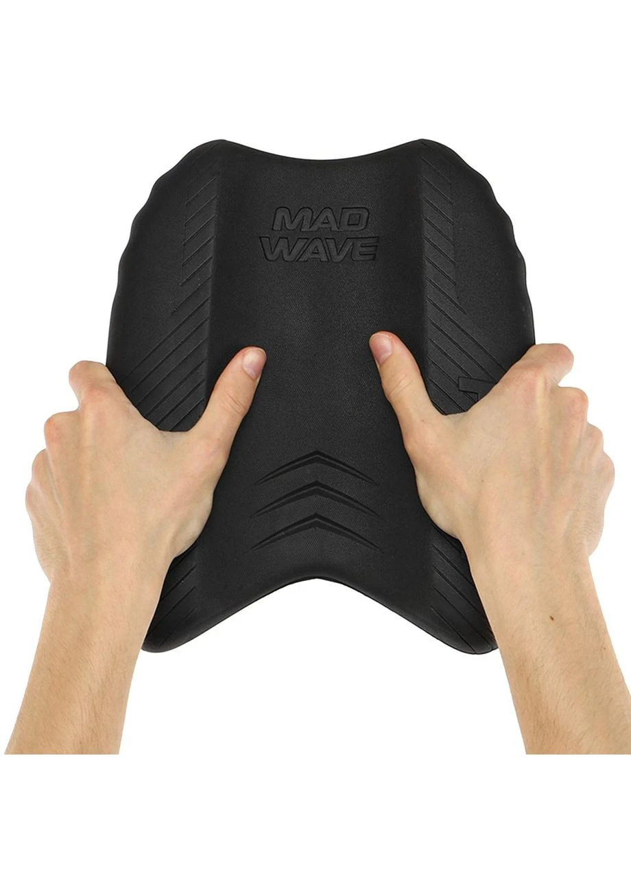 Дошка для плавання MadWave FLOW M072303 (EVA, розмір 28x24x5, 5см, чорний) No Brand (370139909)