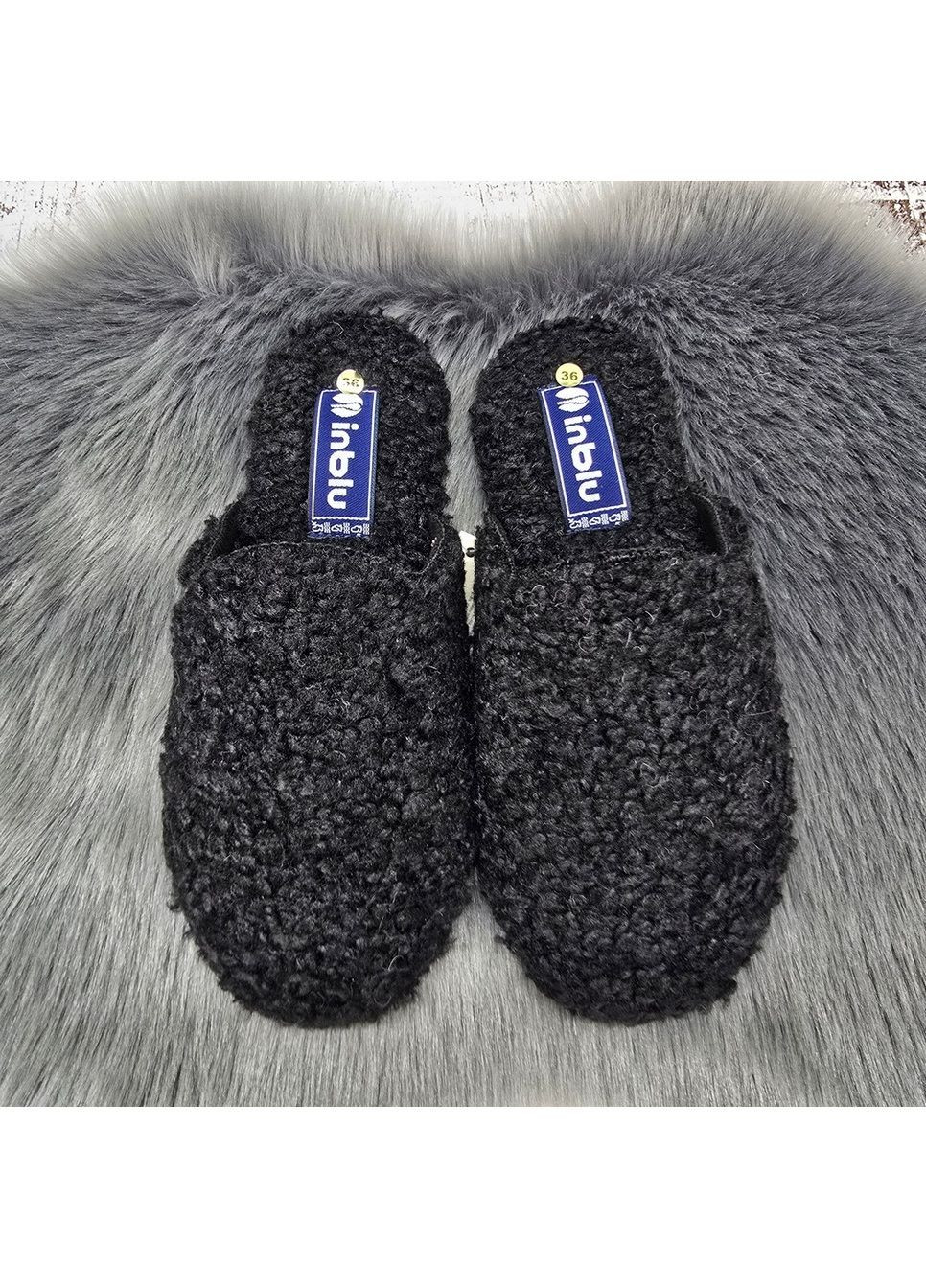 Тапочки жіночі паркетні зі штучного хутра каракуль із закритим носком Inblu (366144536)