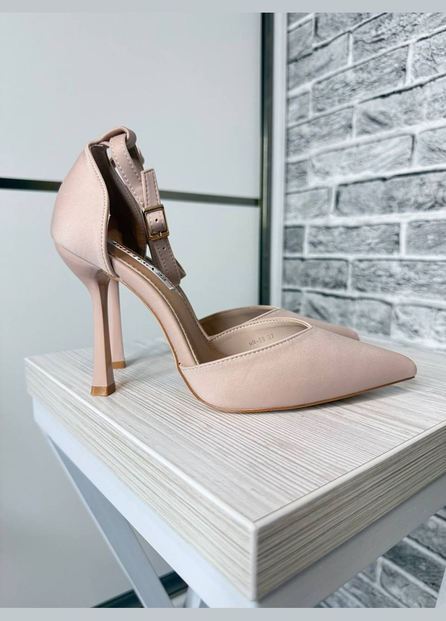 No Brand Жіночі бежеві туфлі на шпильці туфлі-човники бежевий з текстиль, — літо (337647902)