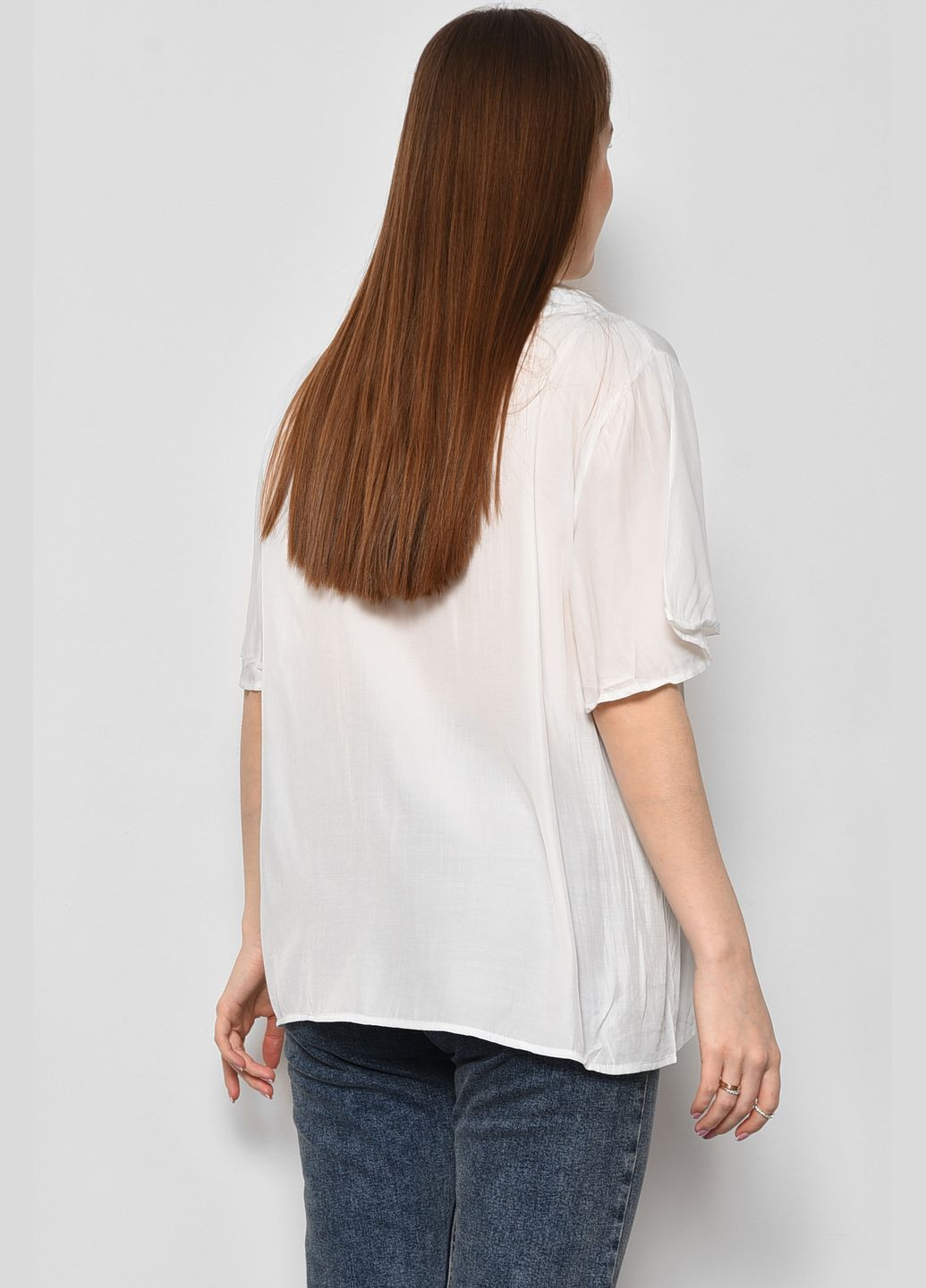 Біла демісезонна блуза жіноча з коротким рукавом білого кольору з баскою Let's Shop