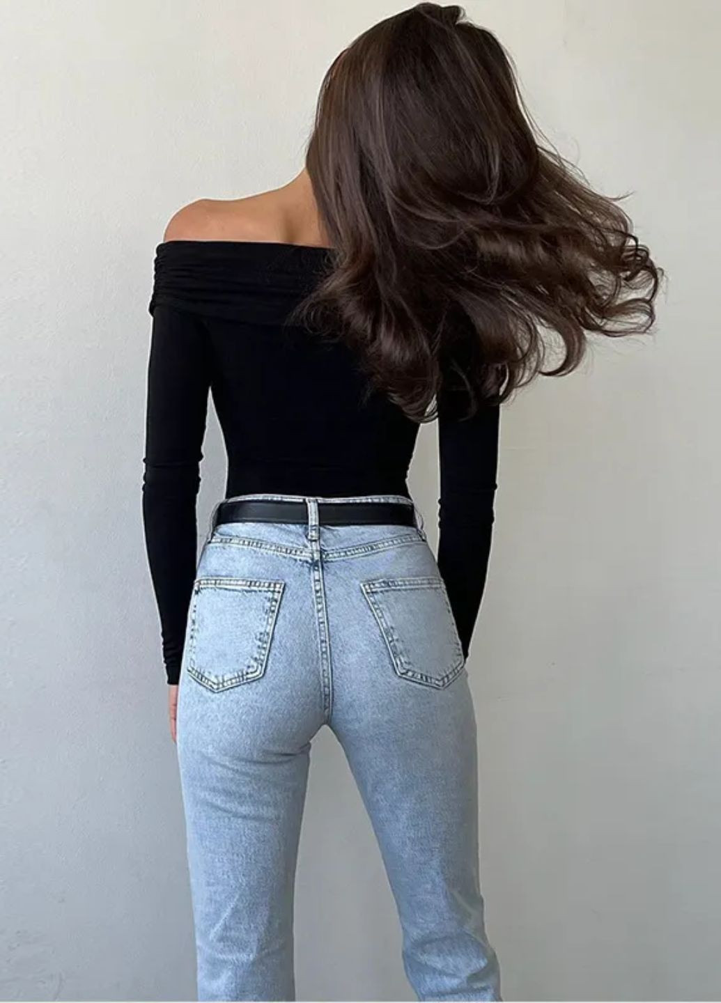 Жіночий боді з відкритими плечима і драпіруванням однотонний No Brand (364845715)