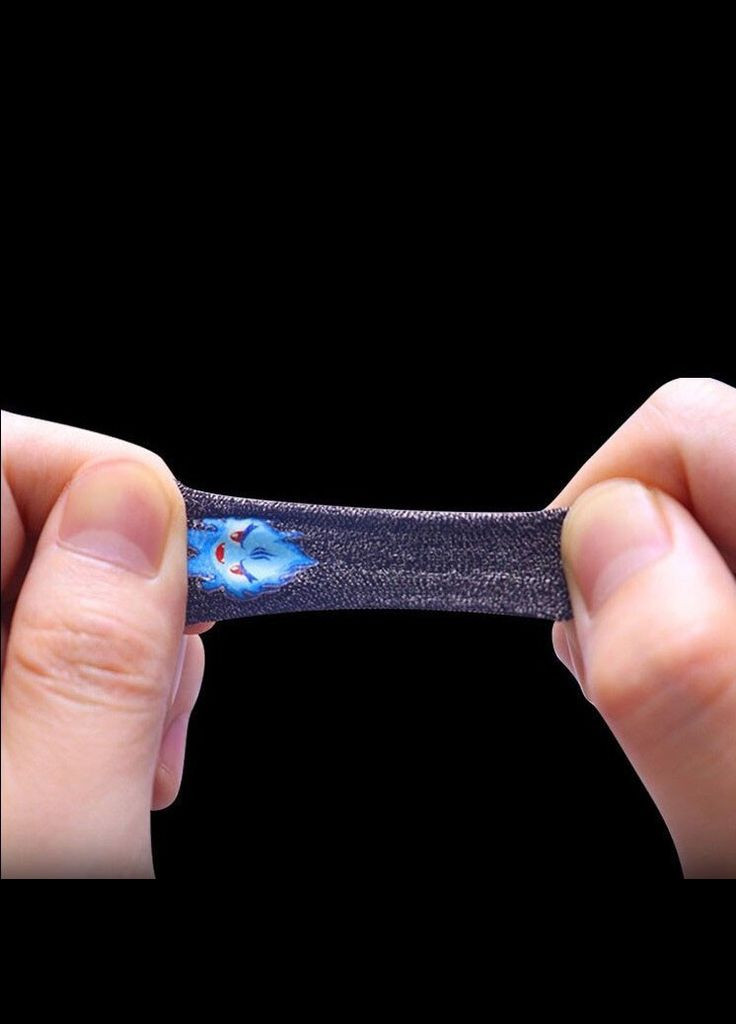 Игровые напальчники Gray / Серые Ghost с синим манжетом для игры на смартфоне (светятся в темноте) в Pubg No Brand (305199884)