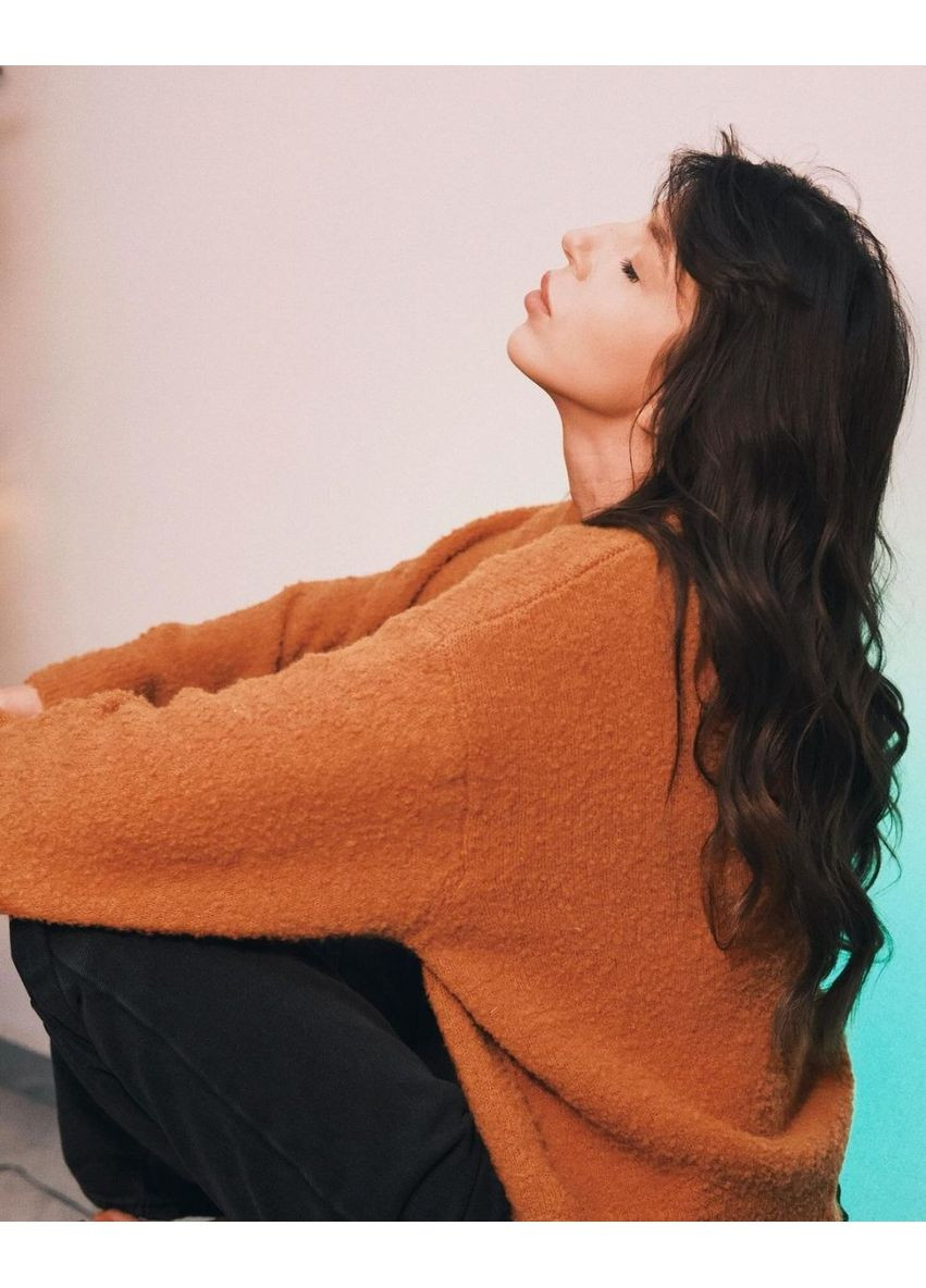 Помаранчевий демісезонний светр з вирізом 78% вовни овечки / TATON