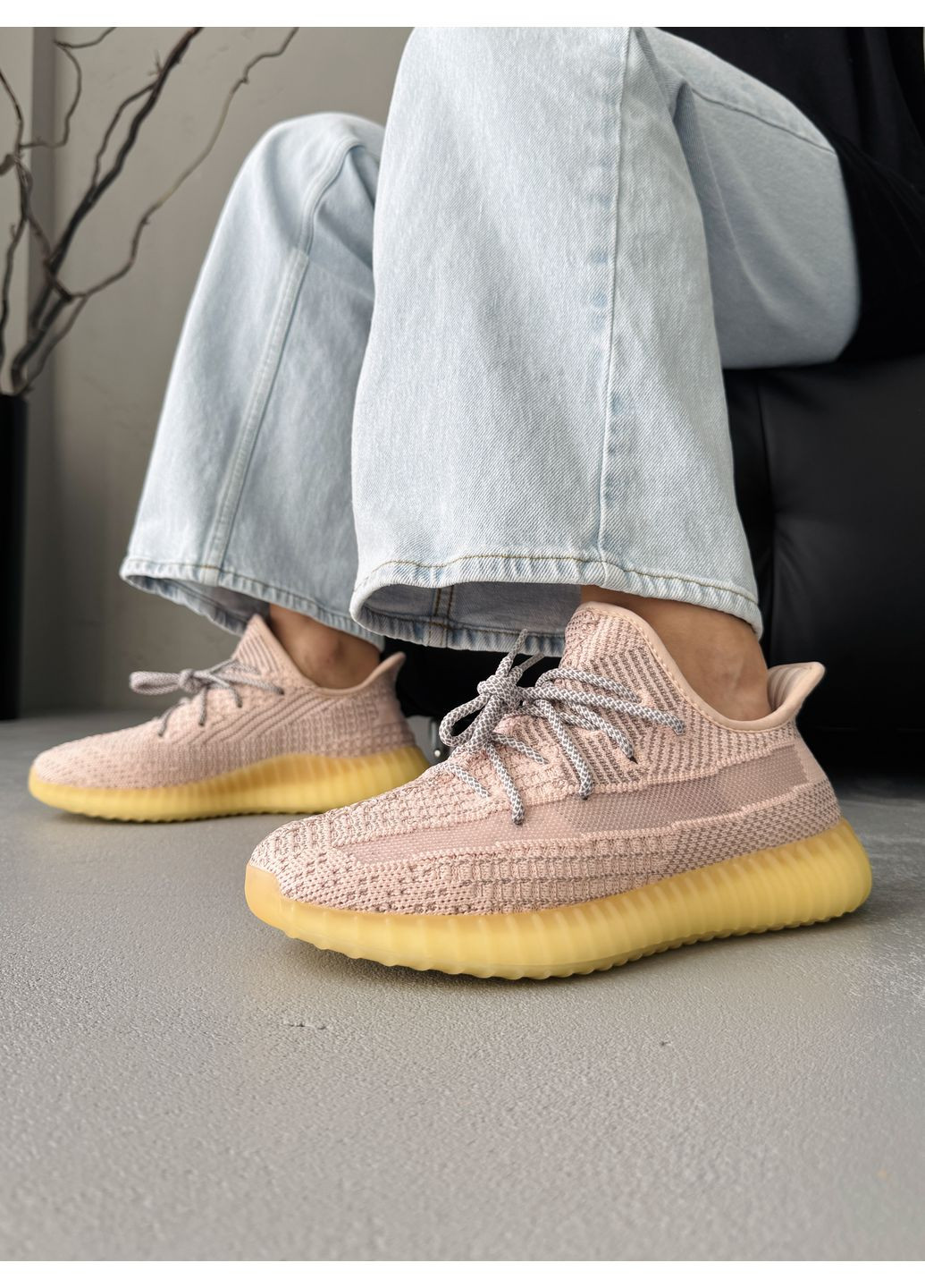 Кроссовки женские и мужские adidas Yeezy V2, Synth Reflective Laces | Адідас Ізі Буст 361 розовые демисезоны (371276893)