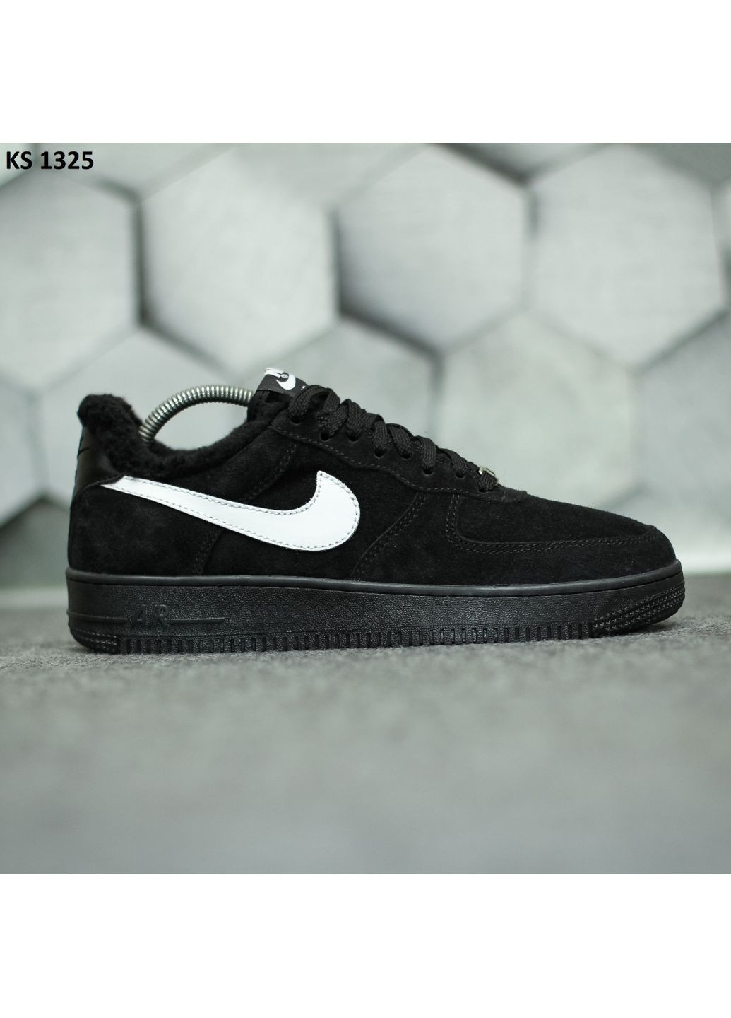 Чорні Осінні кросівки чоловічі nike air force 1 07 mid lv8 black and white найк аір форс 1 преміум No Brand