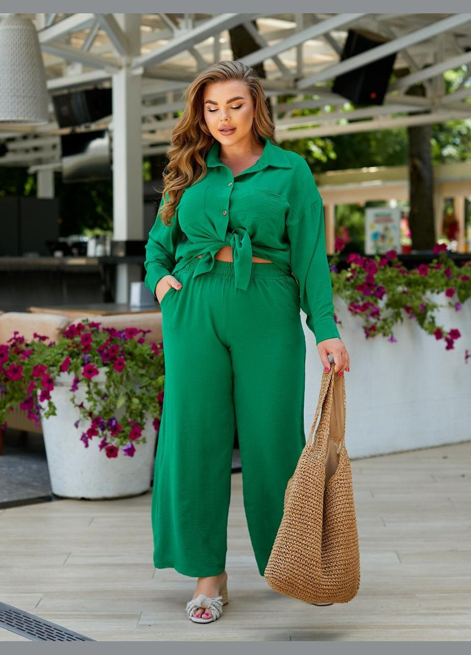 Костюм женский брючный зеленый No Brand Жіночі костюми (322074295)