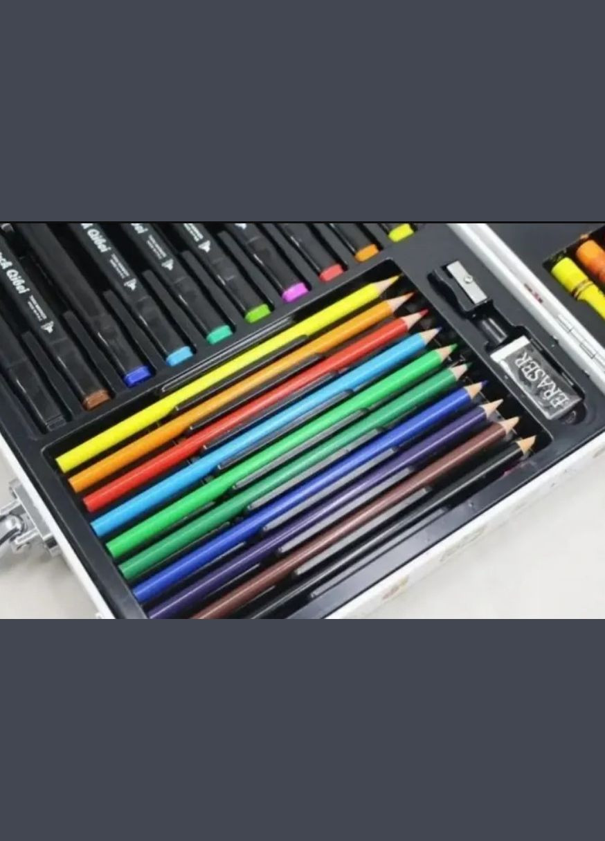 Набір для дитячої творчості та малювання в алюмінієвій валізці 68 предметів (2104618608) No Brand (344465687)