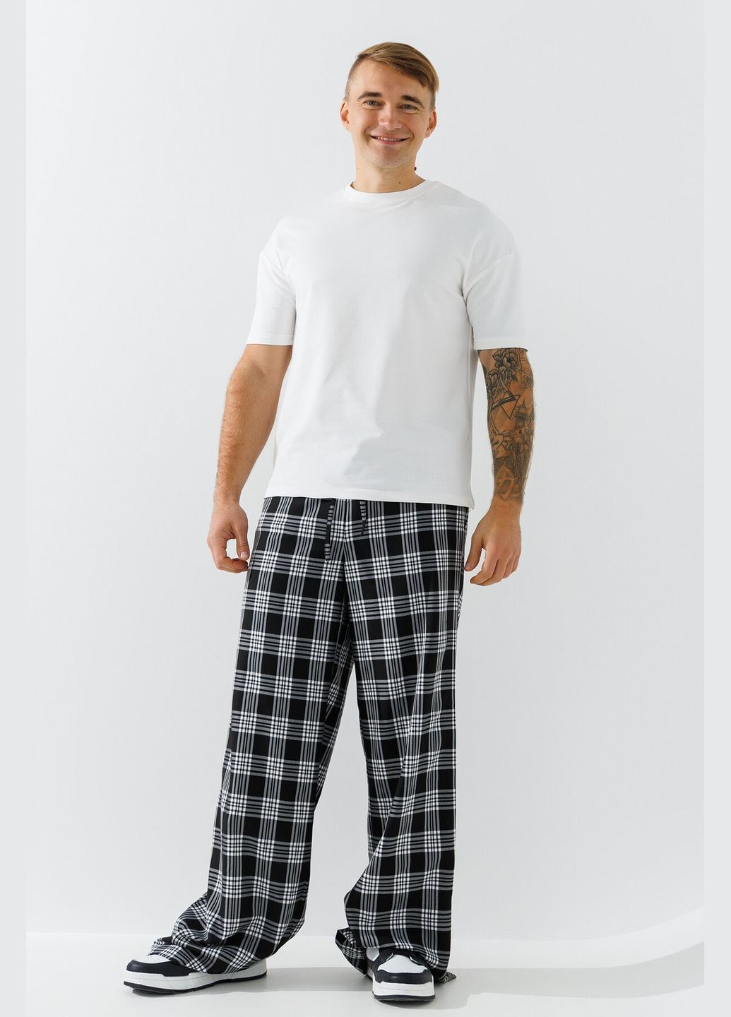 Черно-белые кэжуал демисезонные брюки LAWA