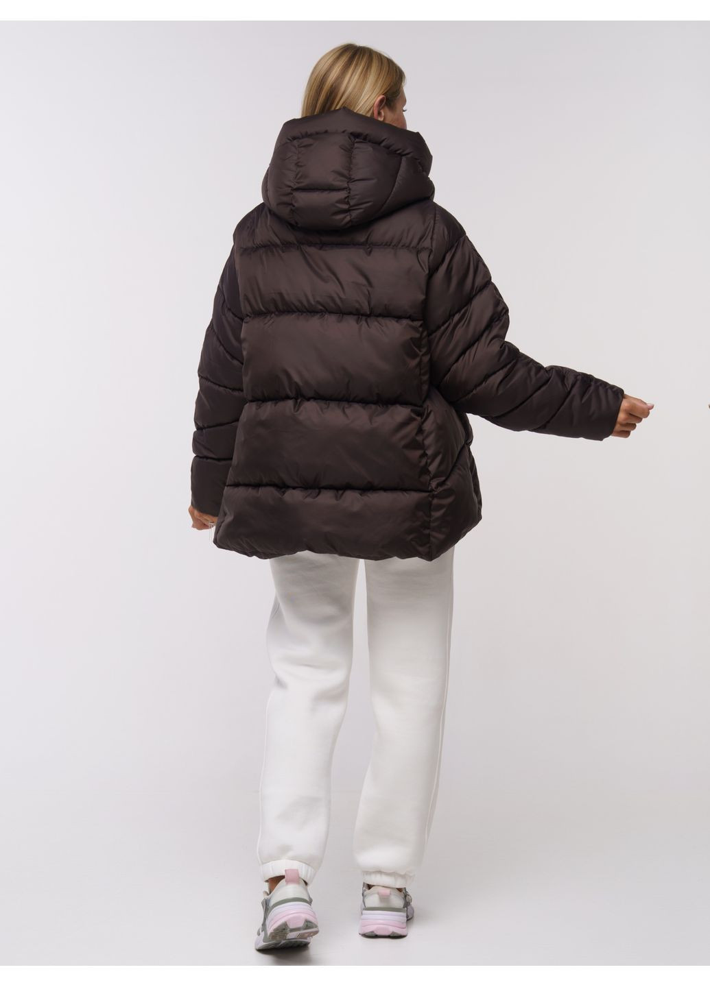 Коричневая зимняя куртка, цвет коричневый Alvo