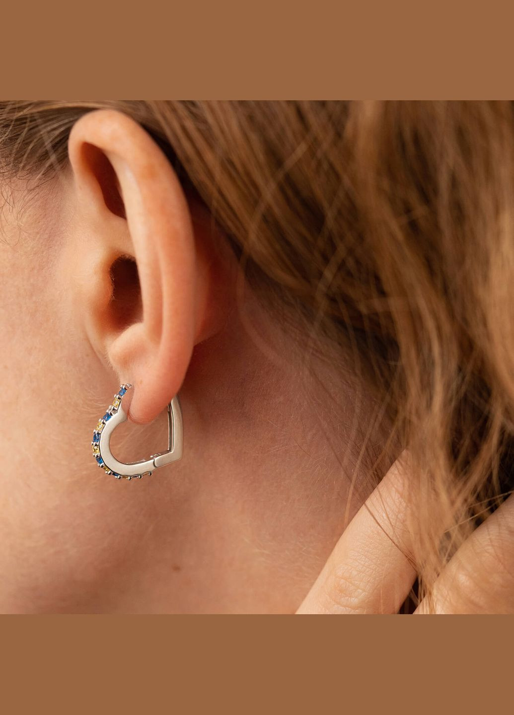 Серебряные серьги Сердечки с фианитами OR111590 Oniks (264024606)