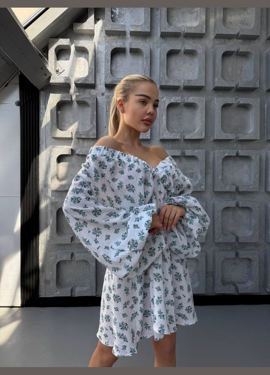 Белое повседневный, кэжуал женское муслиновое платье с принтом No Brand с цветочным принтом