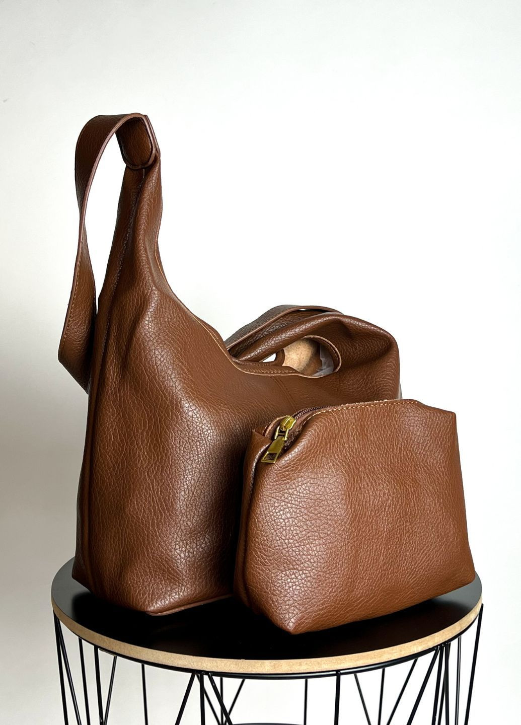 Жіноча сумка Hobo коричнева No Brand (290194550)