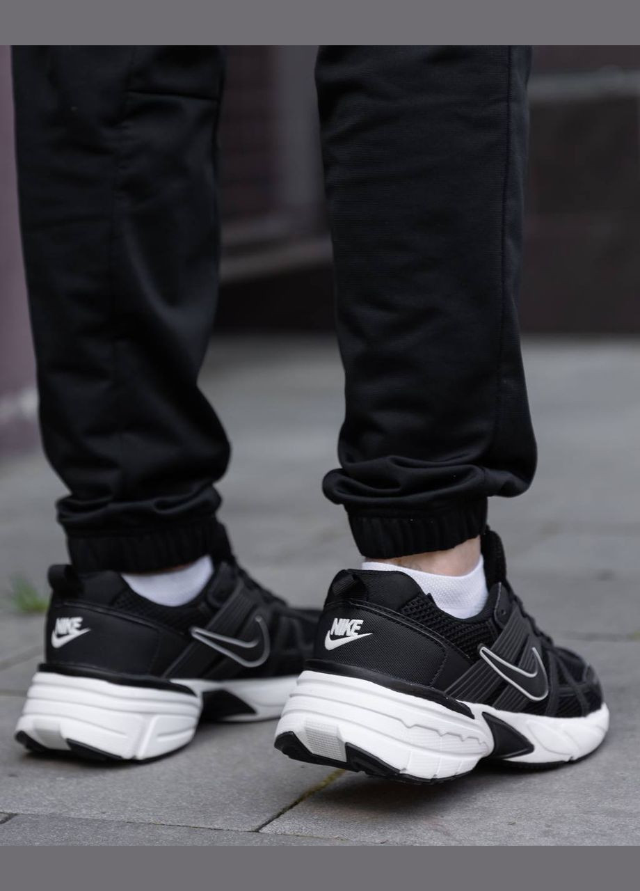 Чорні всесезон кросівки Vakko Nike V2K Runtekk Black White