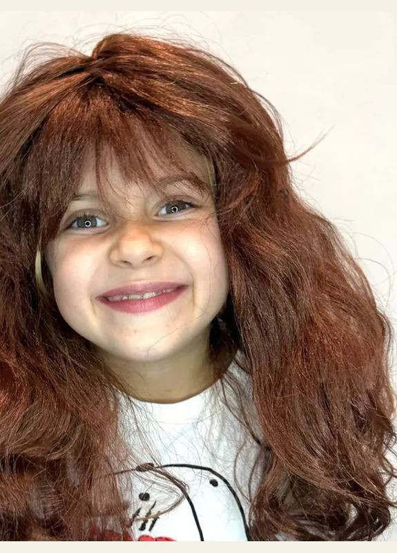 Карнавальный парик волнистый каштановый с челкой, длина 55 см, универсальный размер No Brand (342384693)