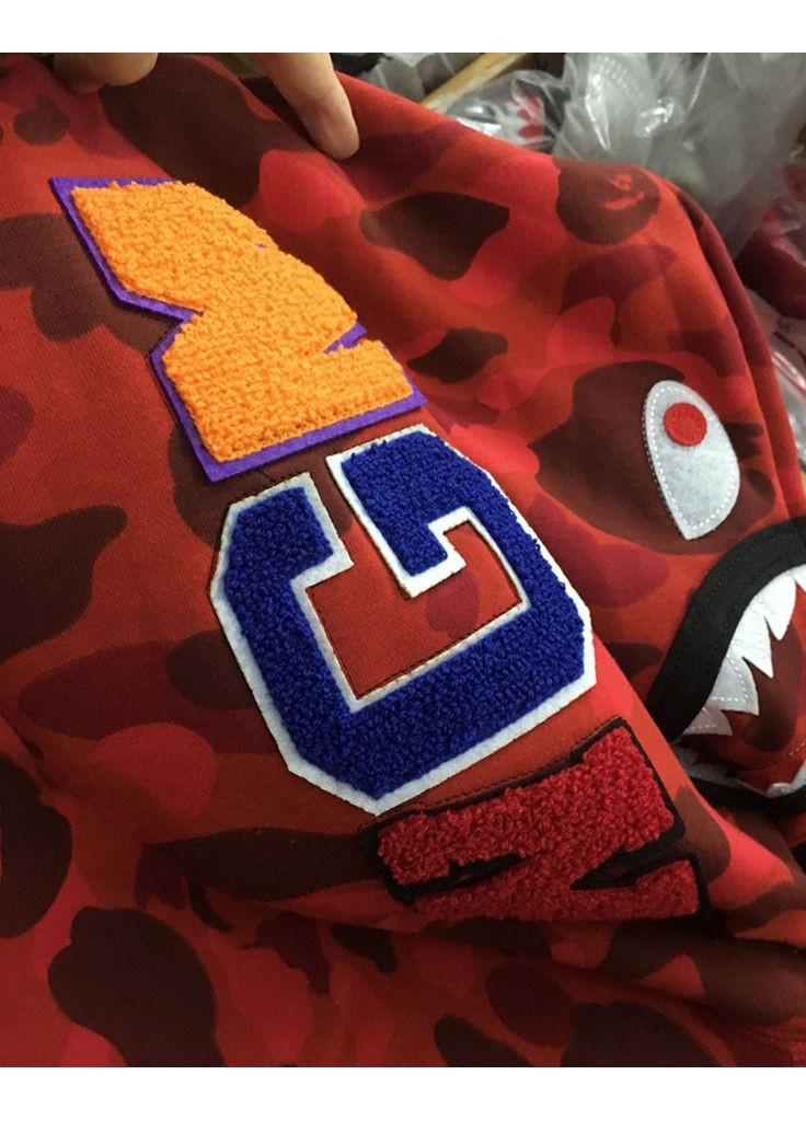 Худи красный Bape A Bathing Ape Shark Purple Camo Full Zip Hoodie Womens (356677632)