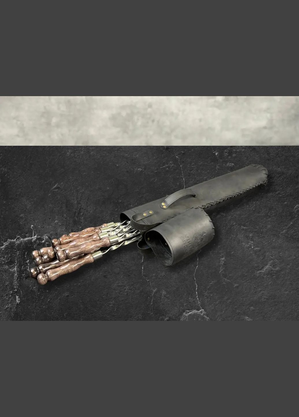 Туристичний набір шампурів "Щит Тора" у шкіряному тубусі Для любителів та активного відпочинку на природі Handmade LC-038 (347291573)