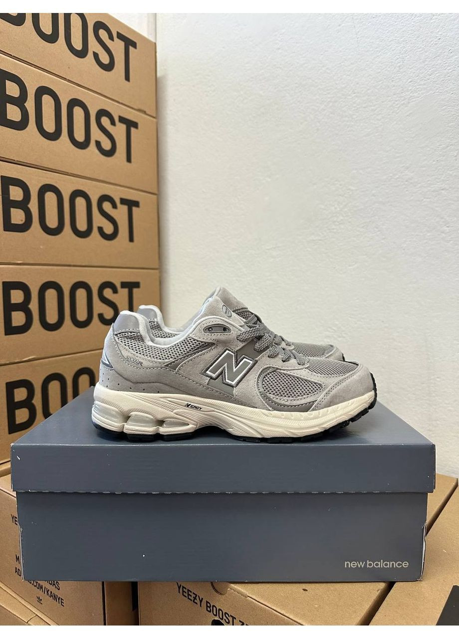 Серые всесезонные кроссовки 2002r light grey New Balance
