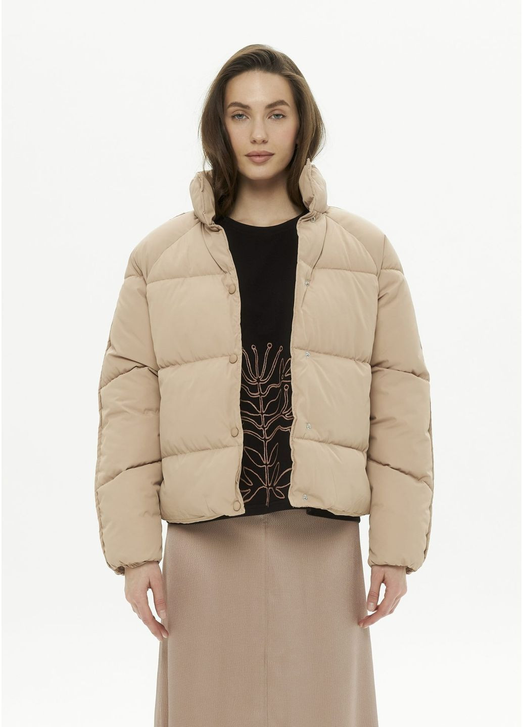Бежевая зимняя куртка, цвет бежевый Alvo