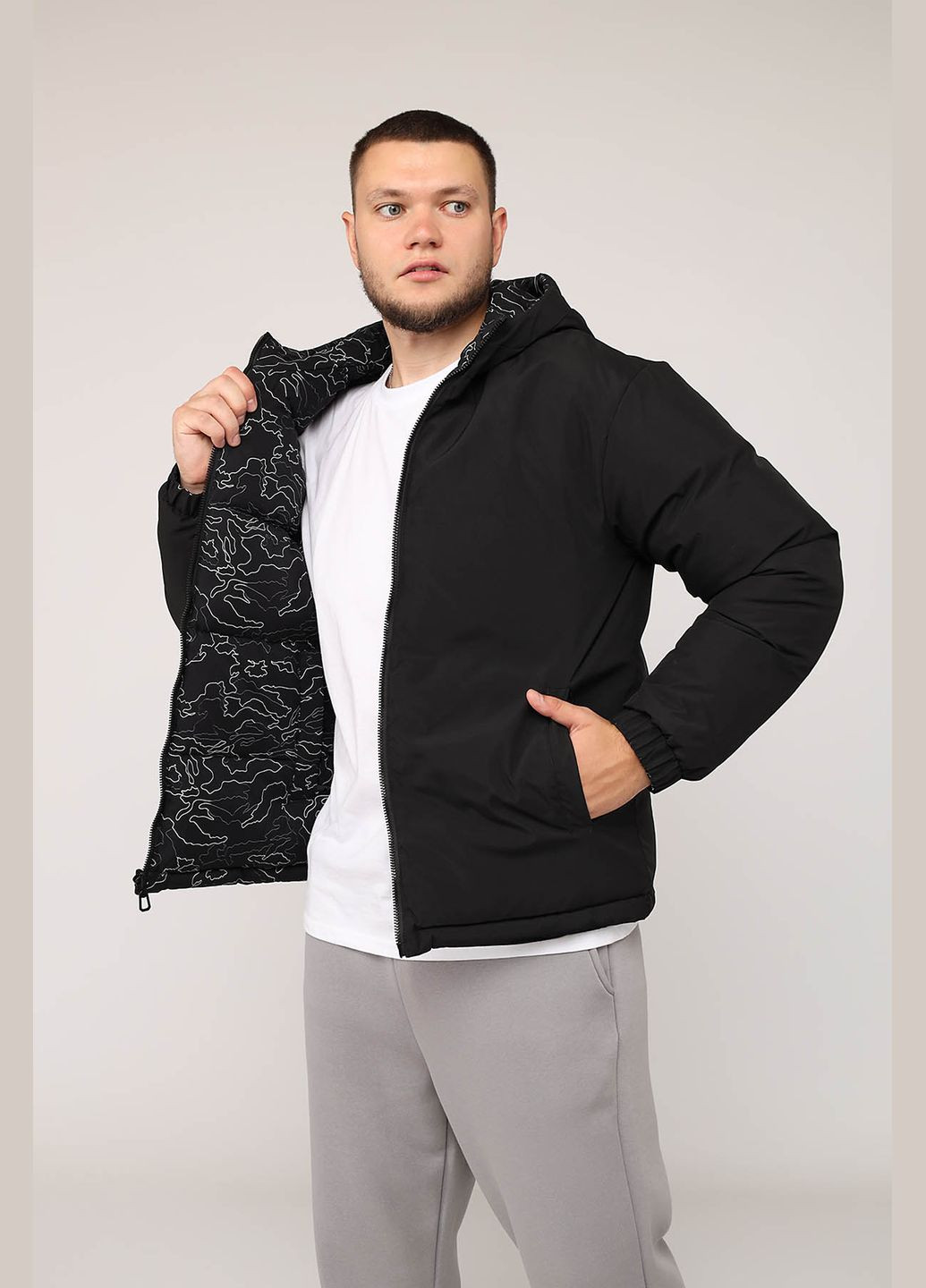 Черная зимняя куртка двусторонняя мужская цвет черный цб-00276130 Yuki