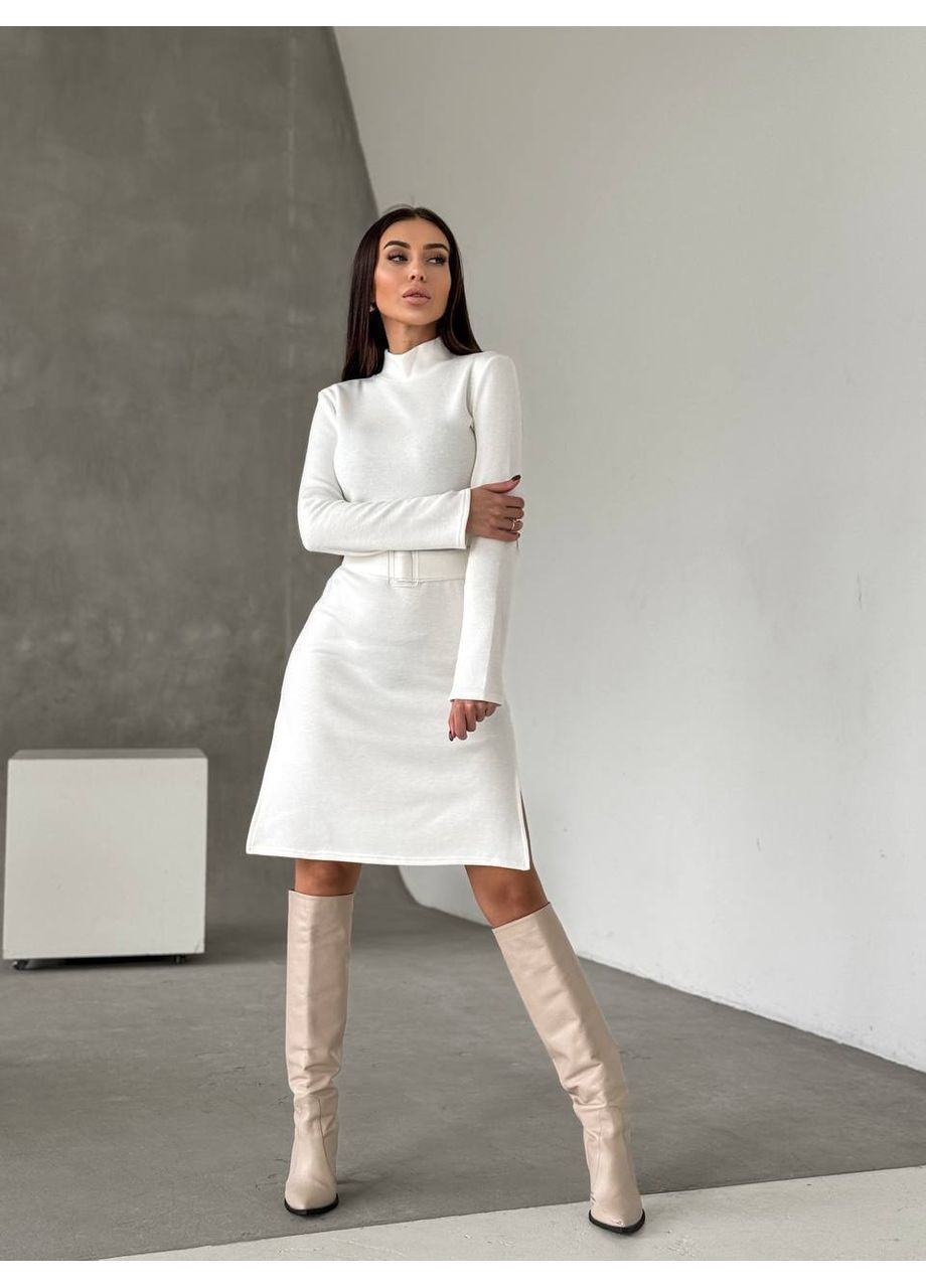 Молочна кежуал жіноча сукня міді з ангори із поясом та розрізами MonCher