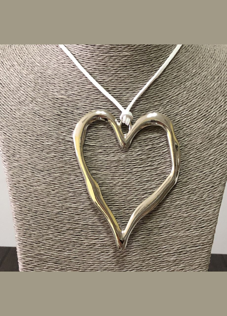 Чокер-шнурок с подвеской сердце (12-273) No Brand (314931269)