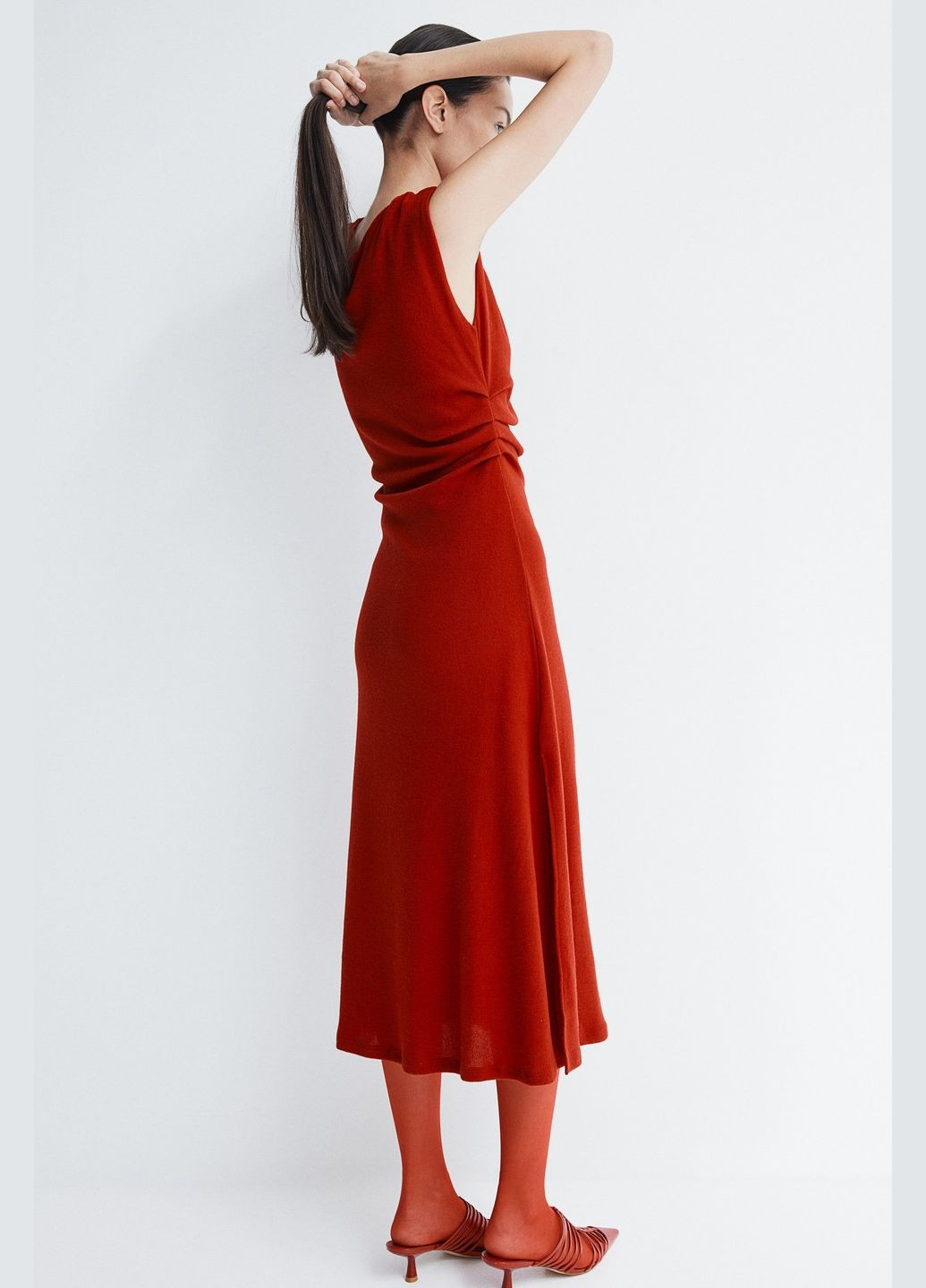 Красное платье H&M