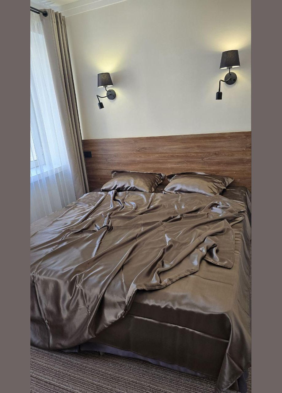 Атласний комплект постільної білизни Напівторний 145х210 наволочка 50х70 2шт з кантом Шоколадний (П4К-atlas25-10) No Brand (342097443)