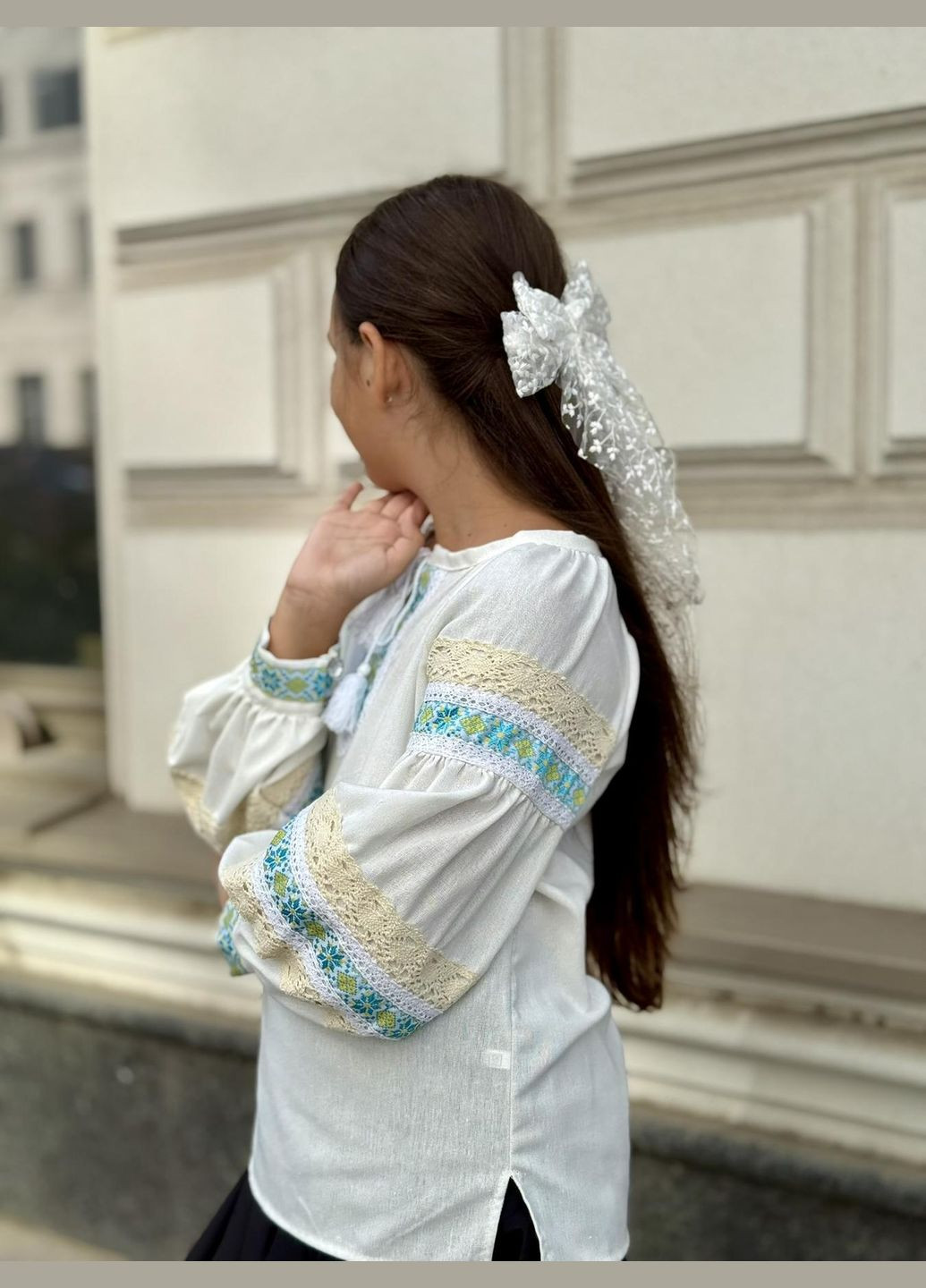 Біла вишиванка в стилі етно, жовто-блакитна IRmAS візерунок однотонний віскоза, льон (344575263)