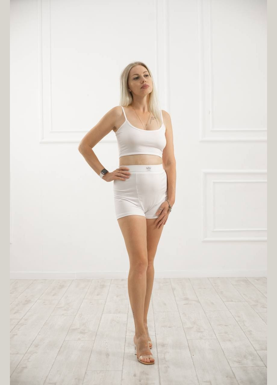 Белый демисезонный женский базовый трикотажный костюм двойка укорочений топ з круглым вирезом шорты OhMyPeach