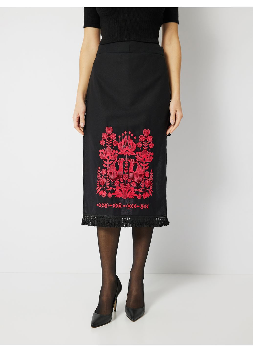 Чорна фартушок жіночий з вишивкою vishivano4ka 0110-2.1 візерунок квітковий домоткане полотно (369003735)