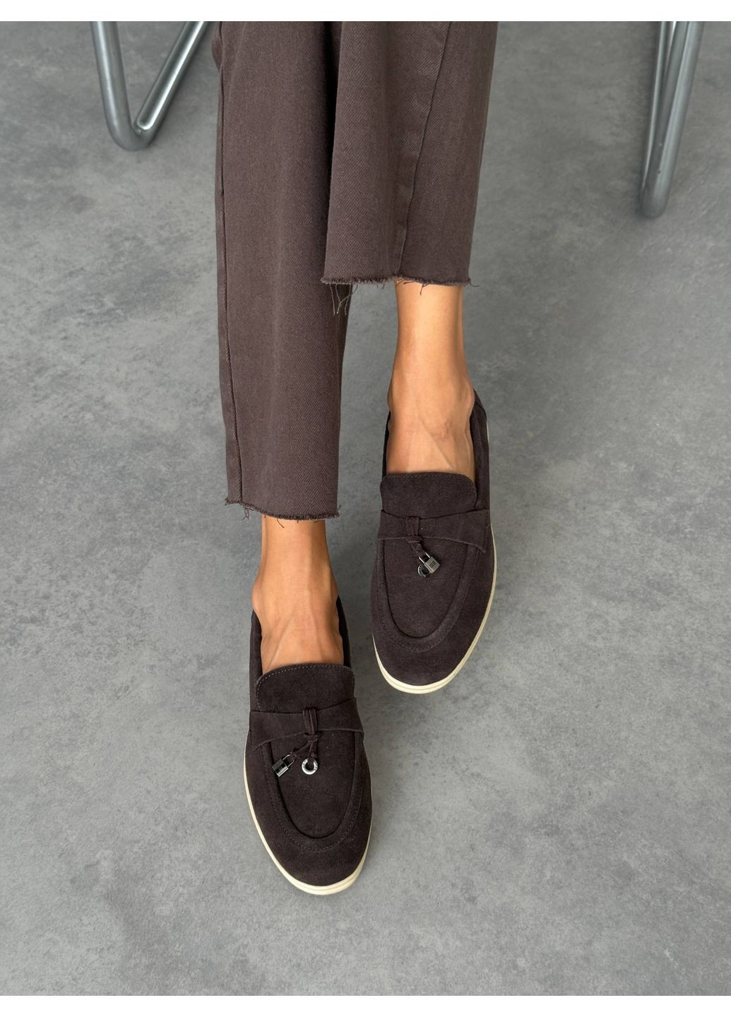 Женские лоферы замшевые шоколадные с декоративной фурнитурой nikart | тёмно-коричневые (355796227)