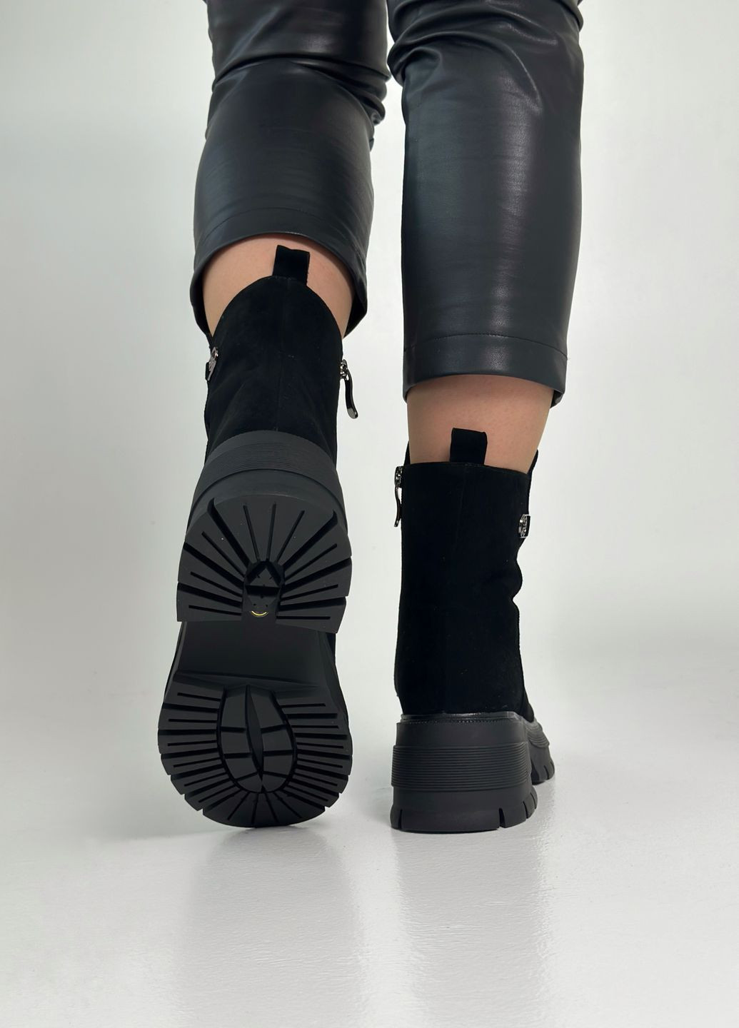 Черевики жіночі зимові на платформі Respect (364113044)