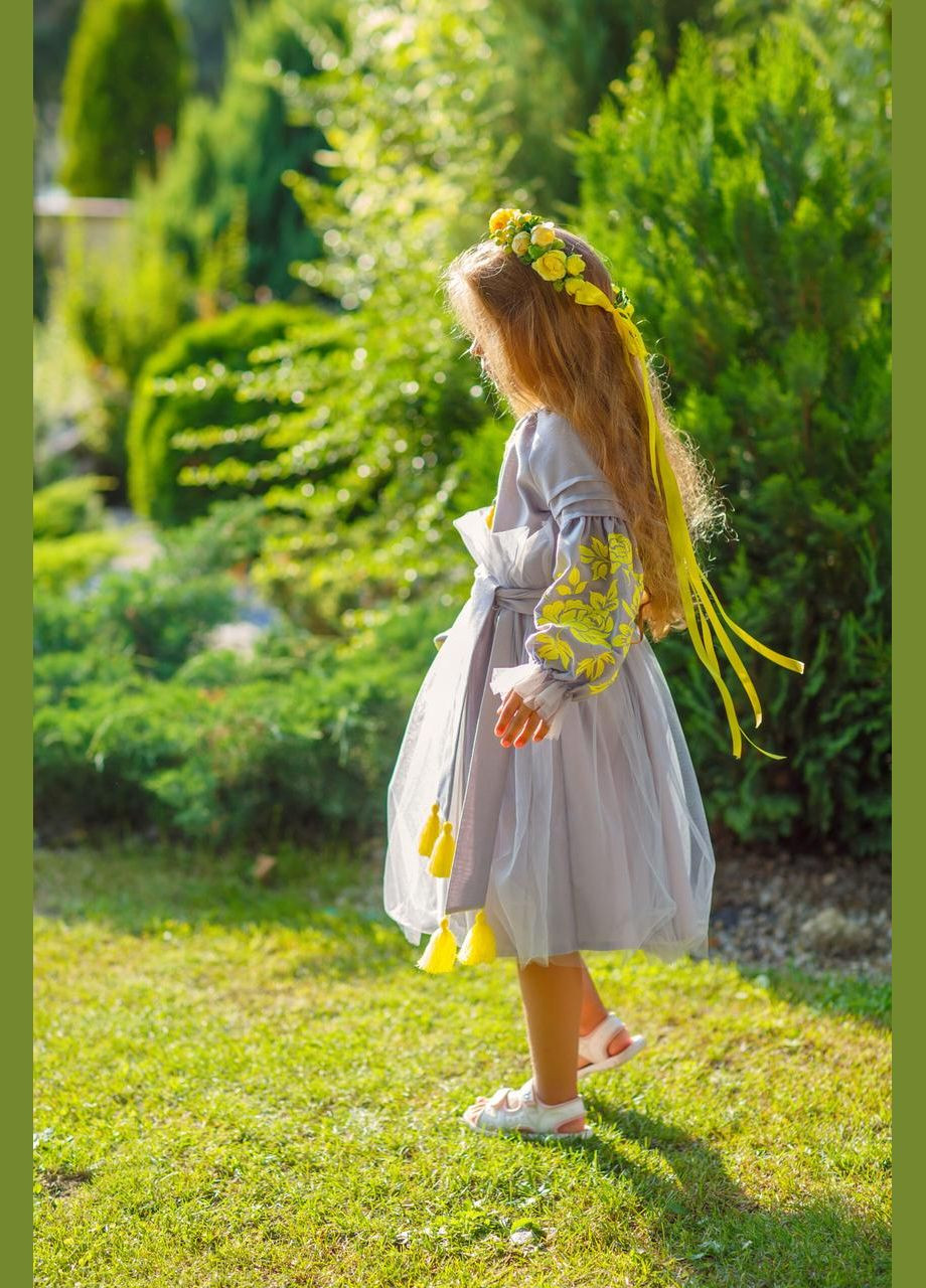 Сіра святкова сукня вишиванка для дівчинки, вишита пишна сукня для дівчинки (341327475)