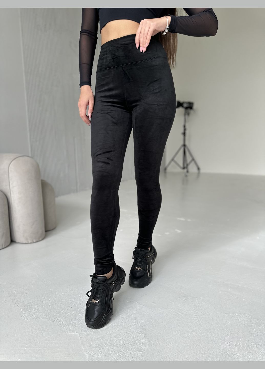 Черные демисезонные лосины велюр Soda