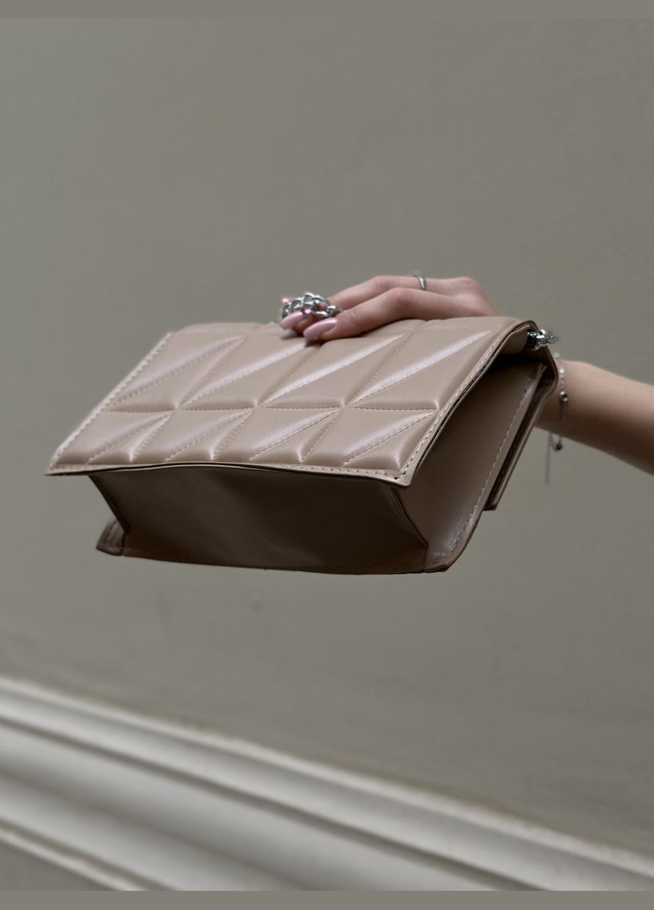 Женская бежевая сумка 10288 кросс-боди на цепочке No Brand (299279316)