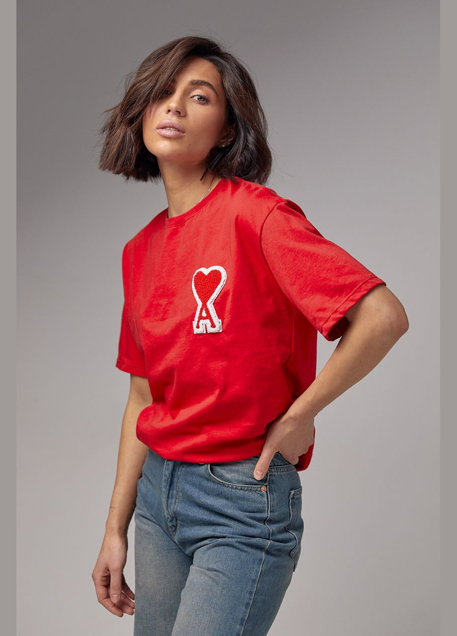 Красная летняя трикотажная футболка с нашивкой ami - красный Lurex