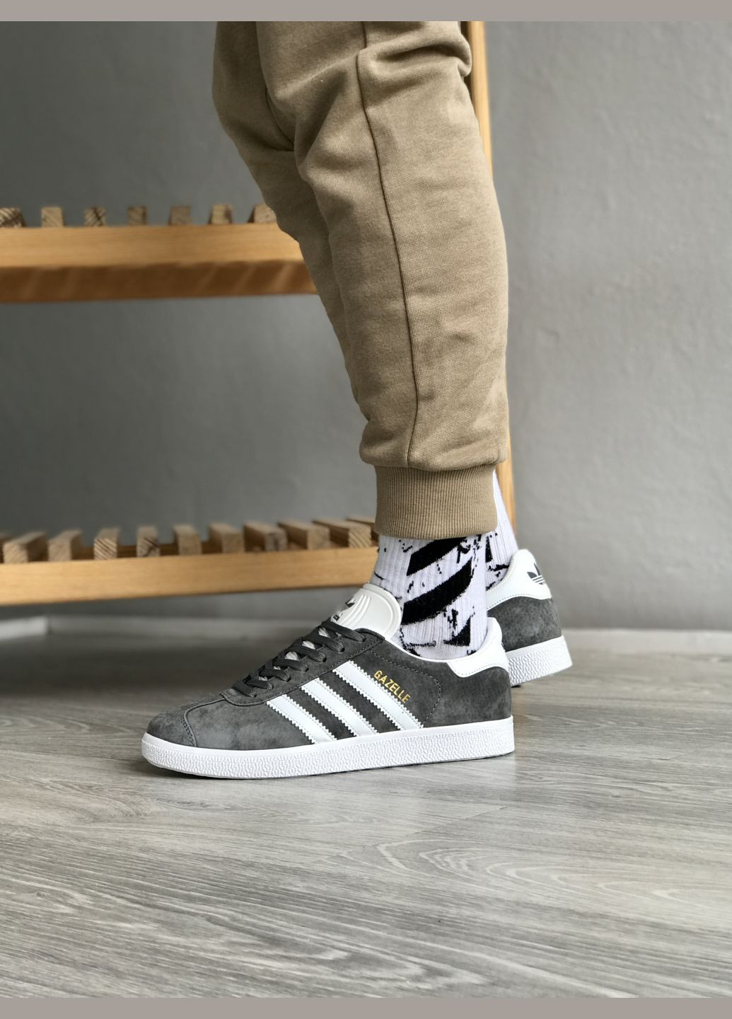 Серые демисезонные кроссовки мужские и женские adidas gazelle gray | адидас газель серые No Brand