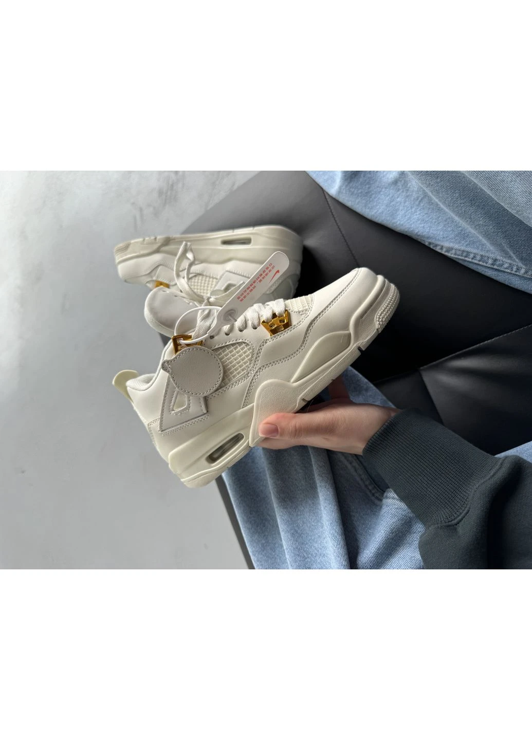 Кроссовки женские и мужские Nike Air Jordan 4 Retro metallic gold white | Найк Аир Джордан 4 Ретро белые No Brand белые демисезоны (400121995)
