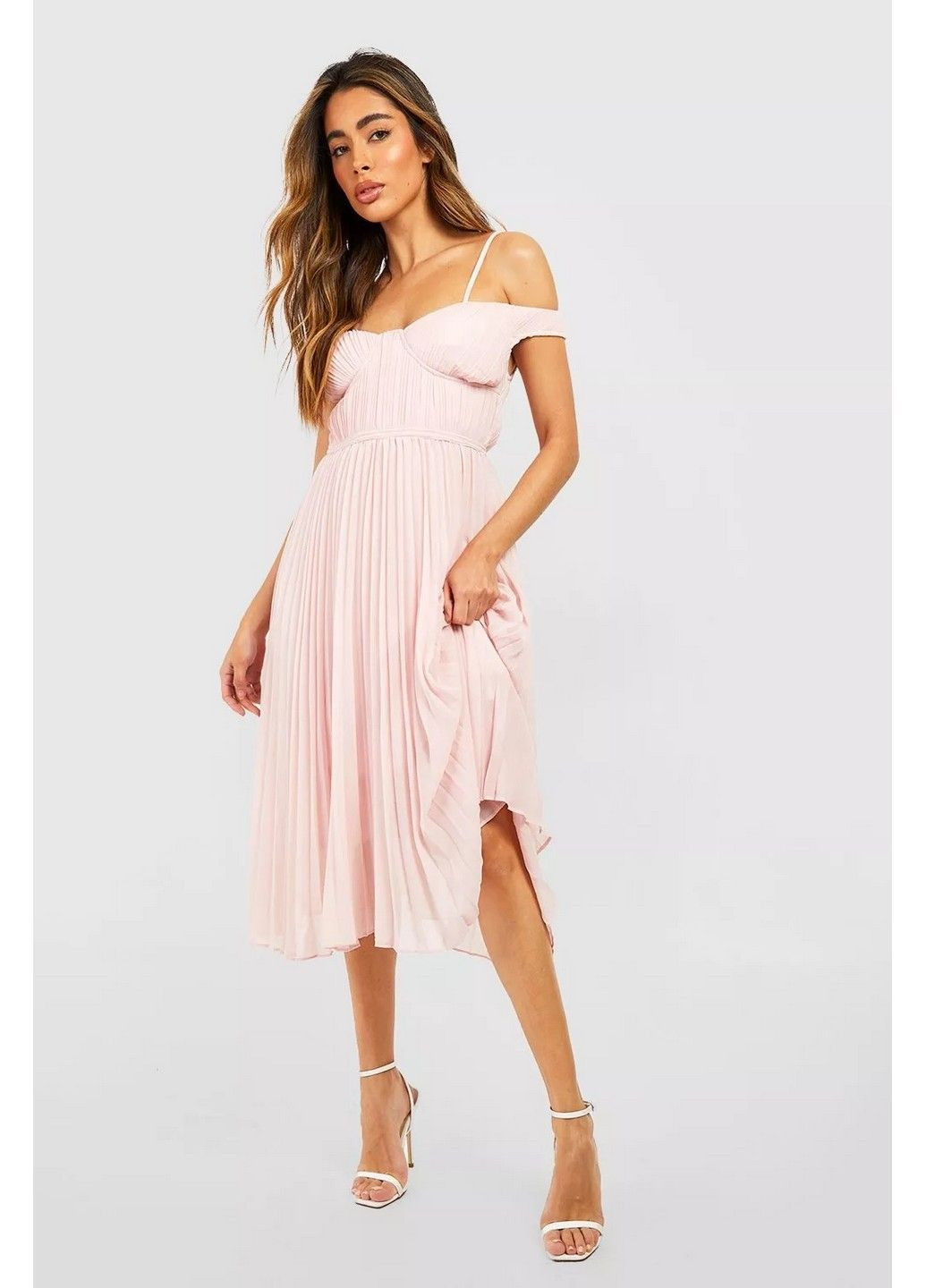 Светло-розовое кэжуал платье Boohoo однотонное