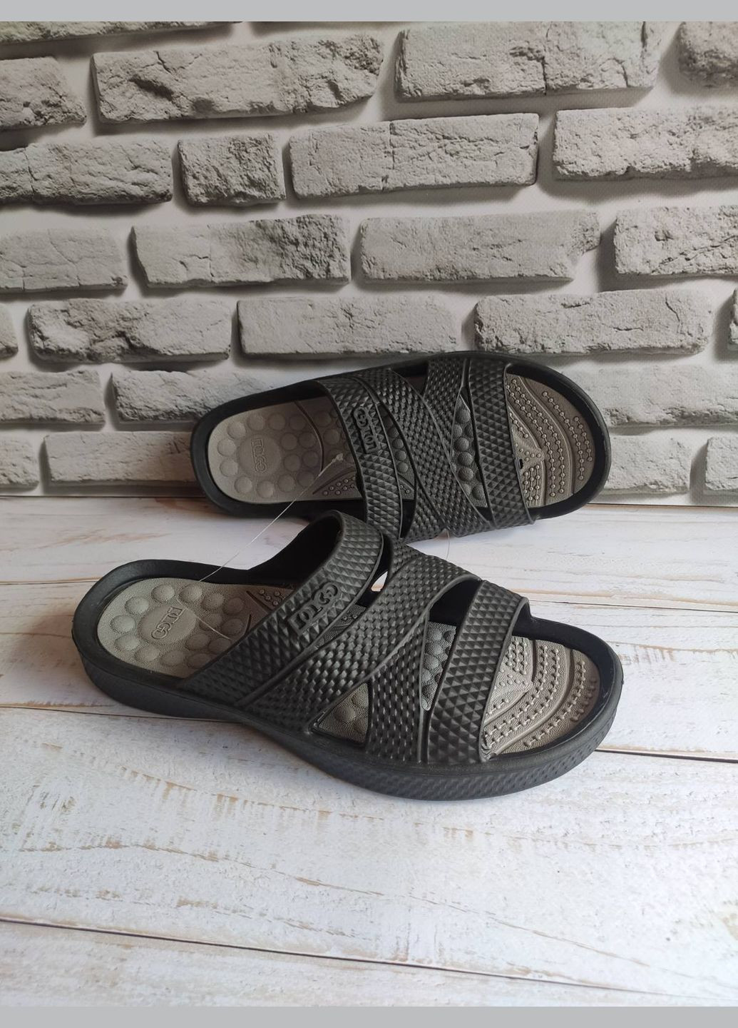 Черные мужские сланцы шлепанцы Dago