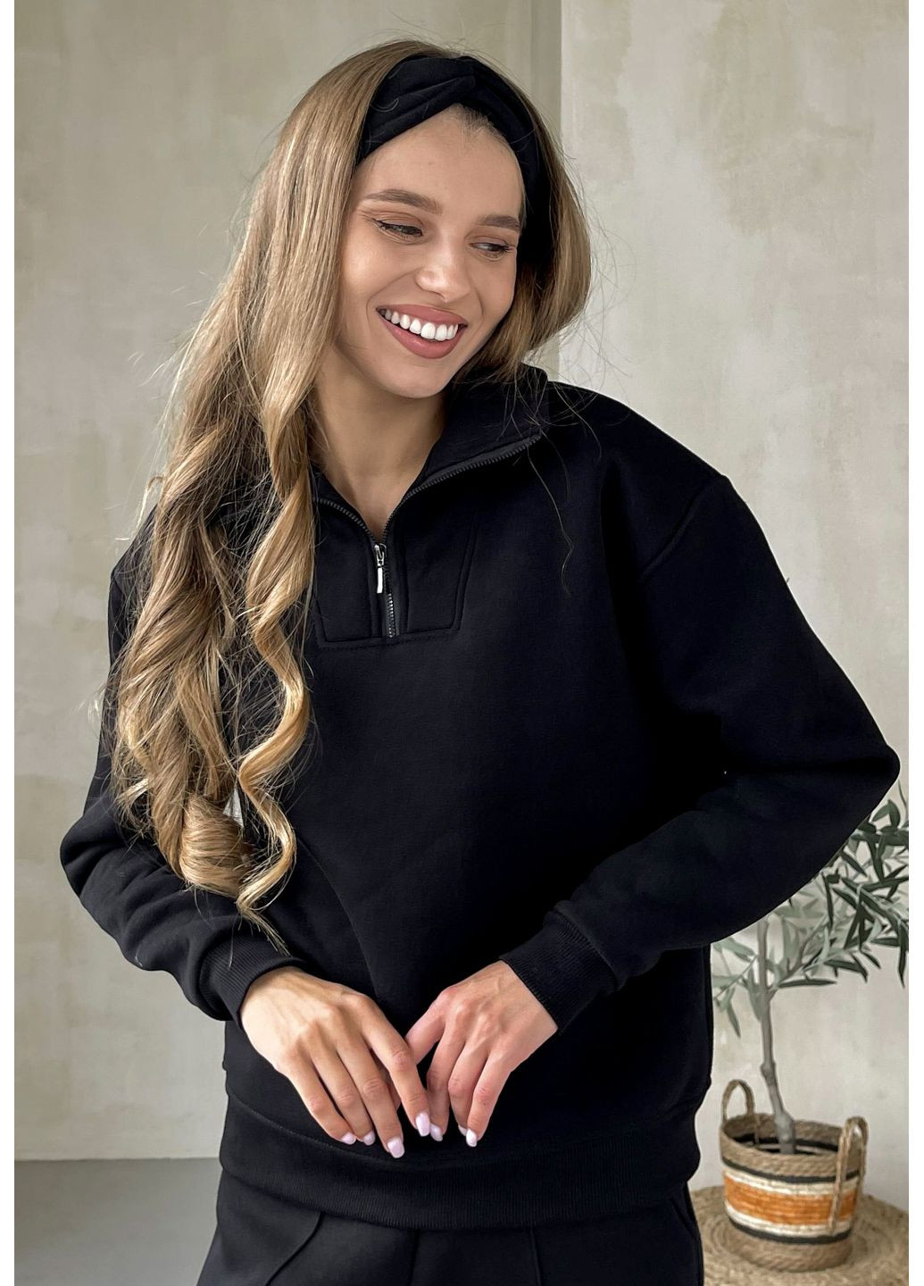 Зимний женский костюм на флисе штаны со стрелками и кофтой на замке (солоха в подарок) Merlini Версаль (303933250)