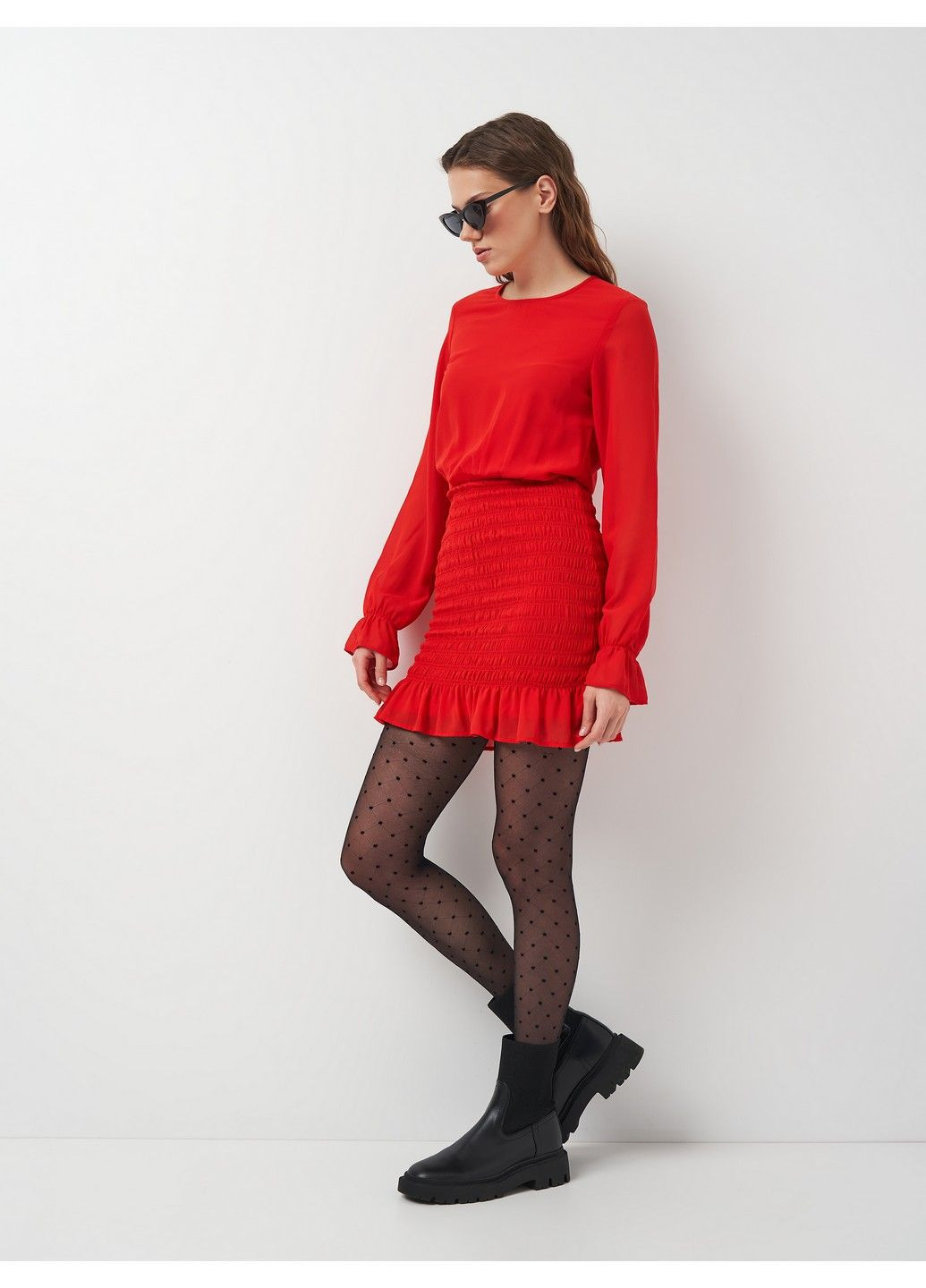 Красное кэжуал платье H&M однотонное